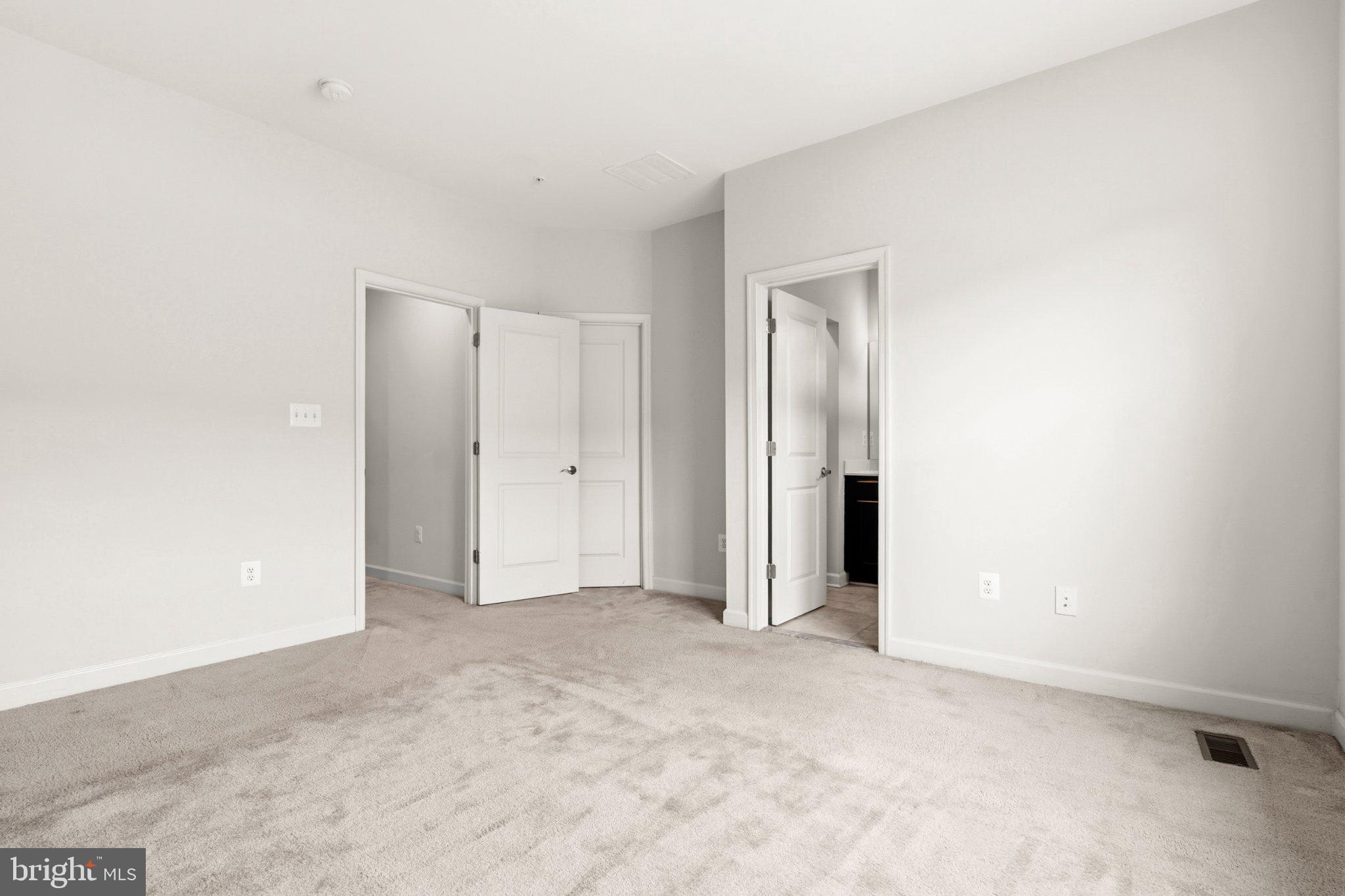 WOOD GLEN - Residential