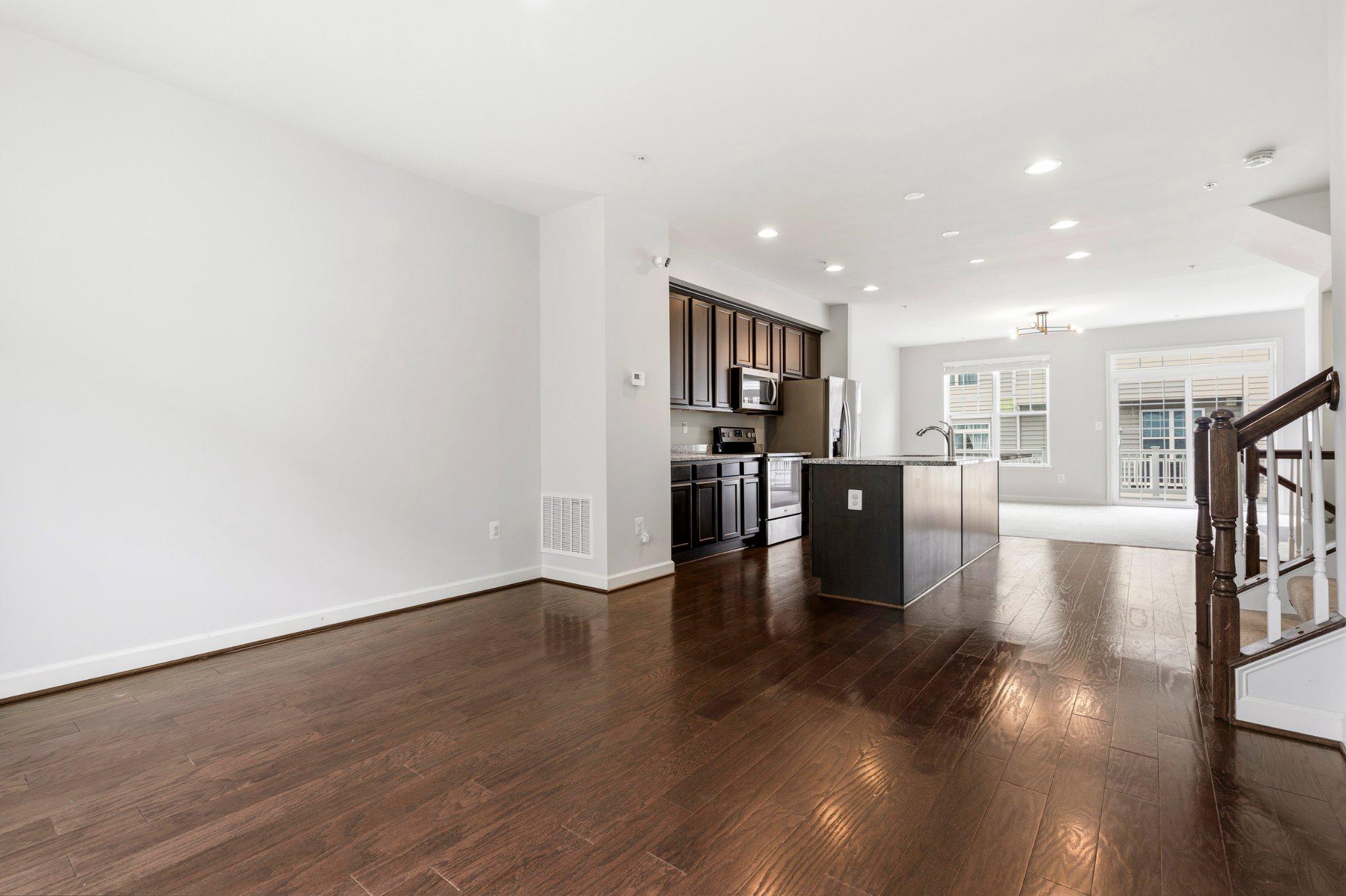WOOD GLEN - Residential