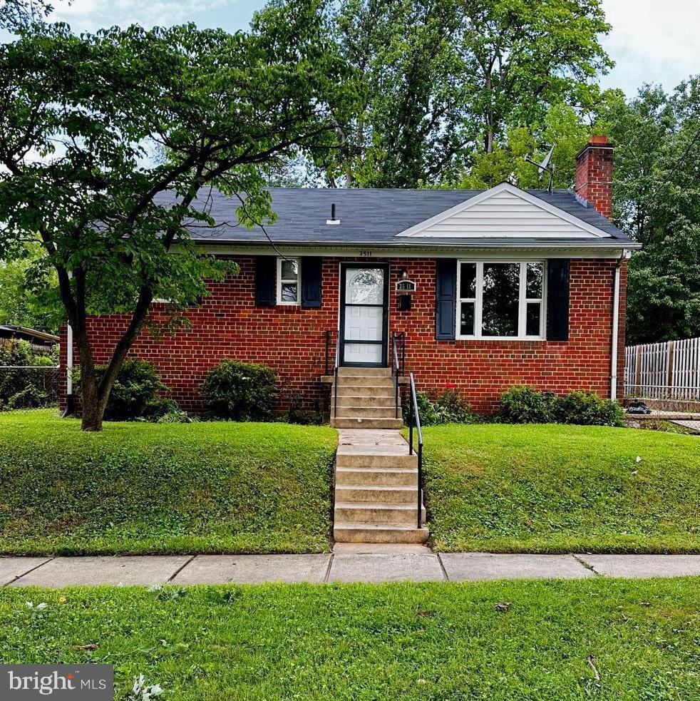 CONNECTICUT AVENUE ESTATES - Residential Lease