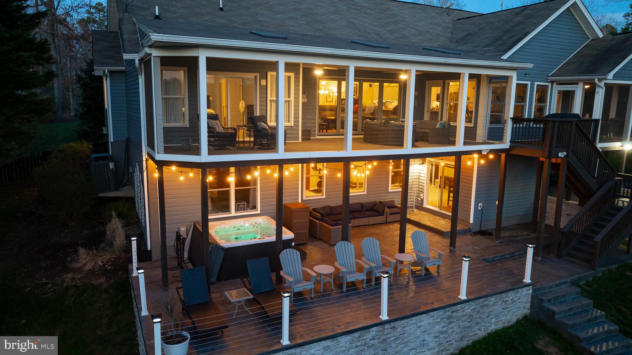 FRESHWATER ESTATES - Residential