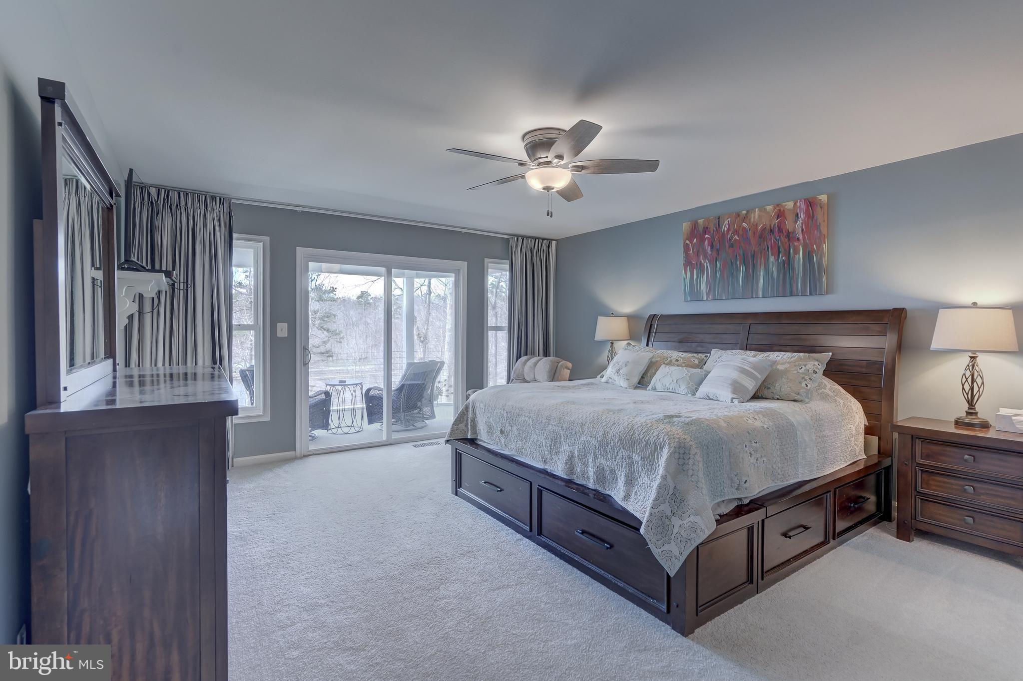 FRESHWATER ESTATES - Residential