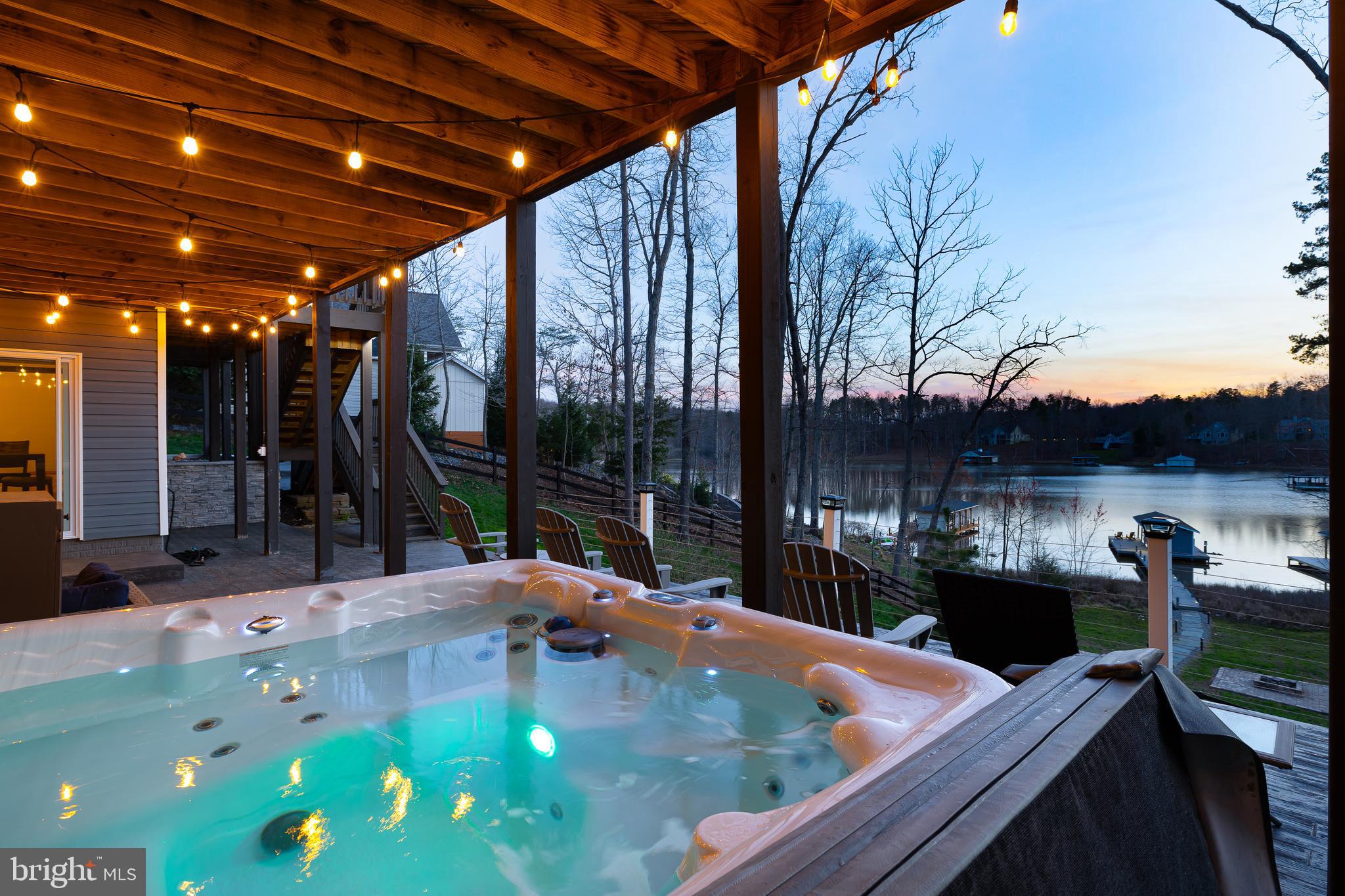 FRESHWATER ESTATES - Residential