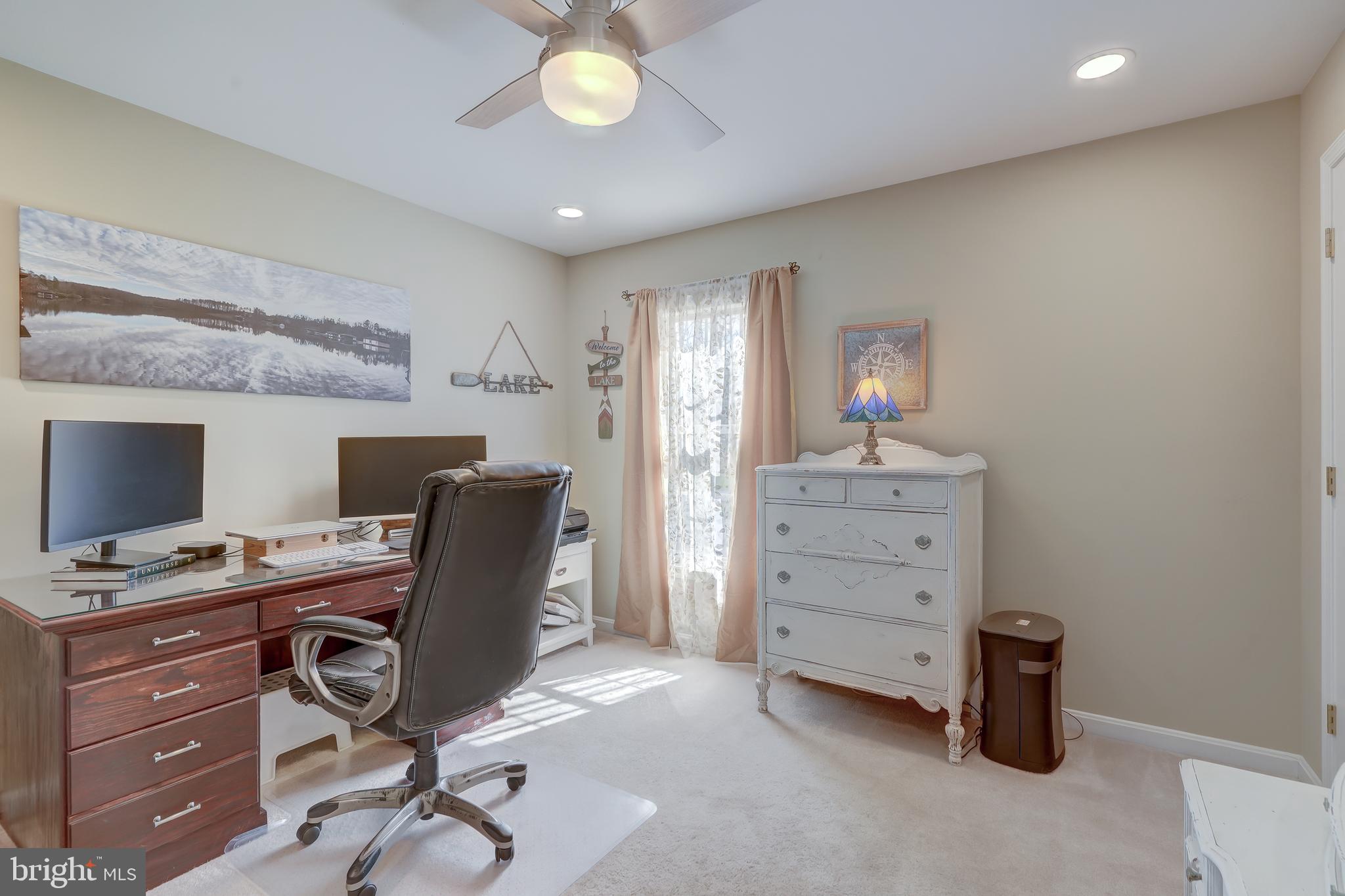 FRESHWATER ESTATES - Residential