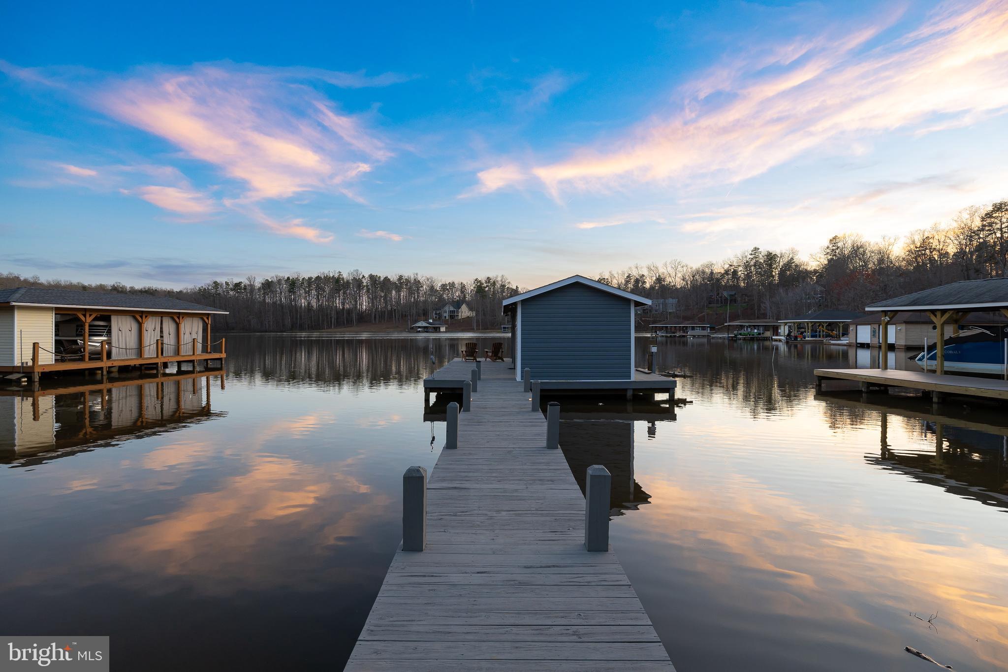 FRESHWATER ESTATES - Residential