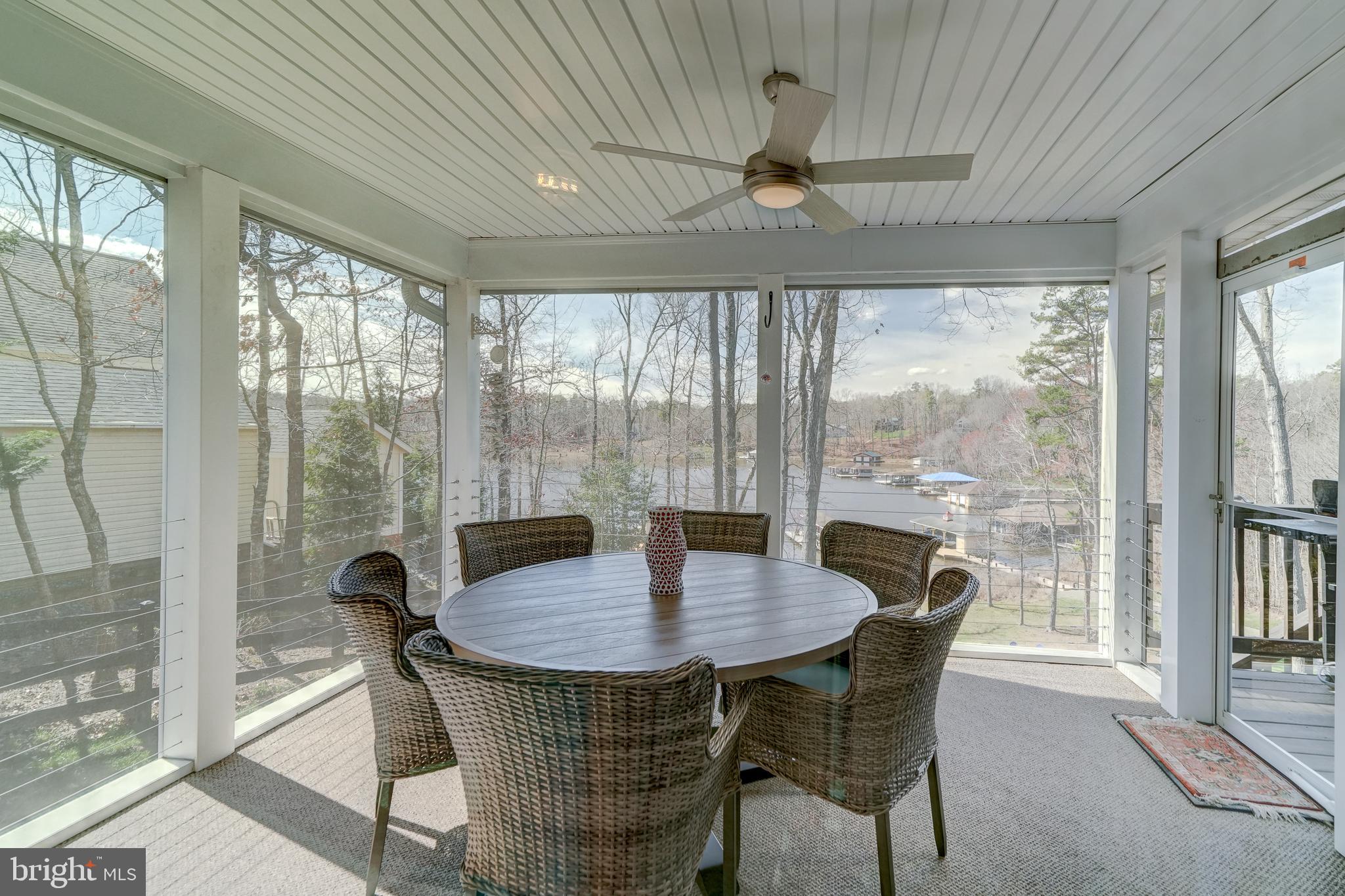 FRESHWATER ESTATES - Residential