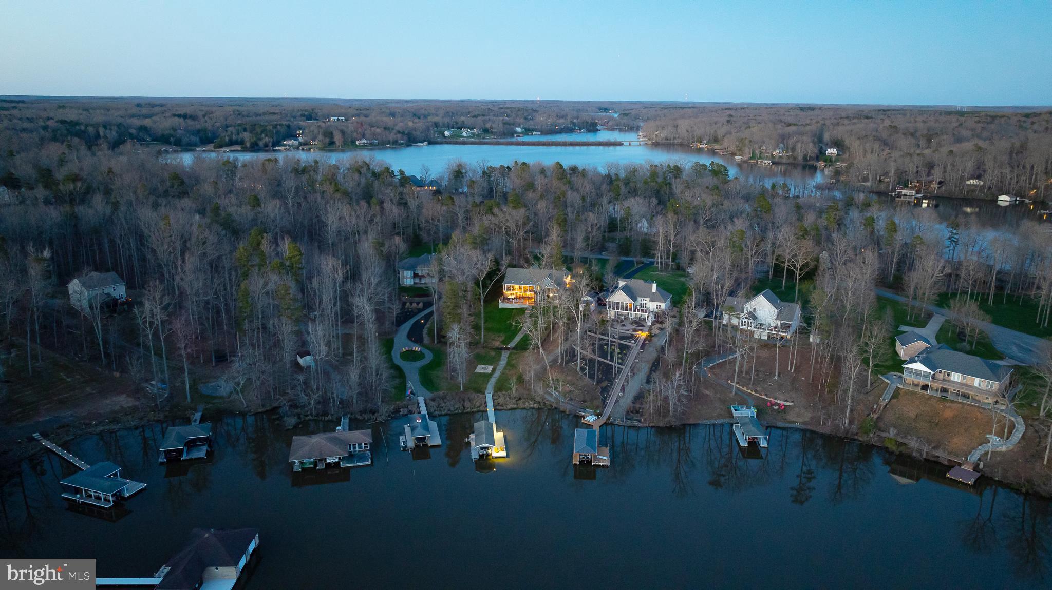 FRESHWATER ESTATES - Residential