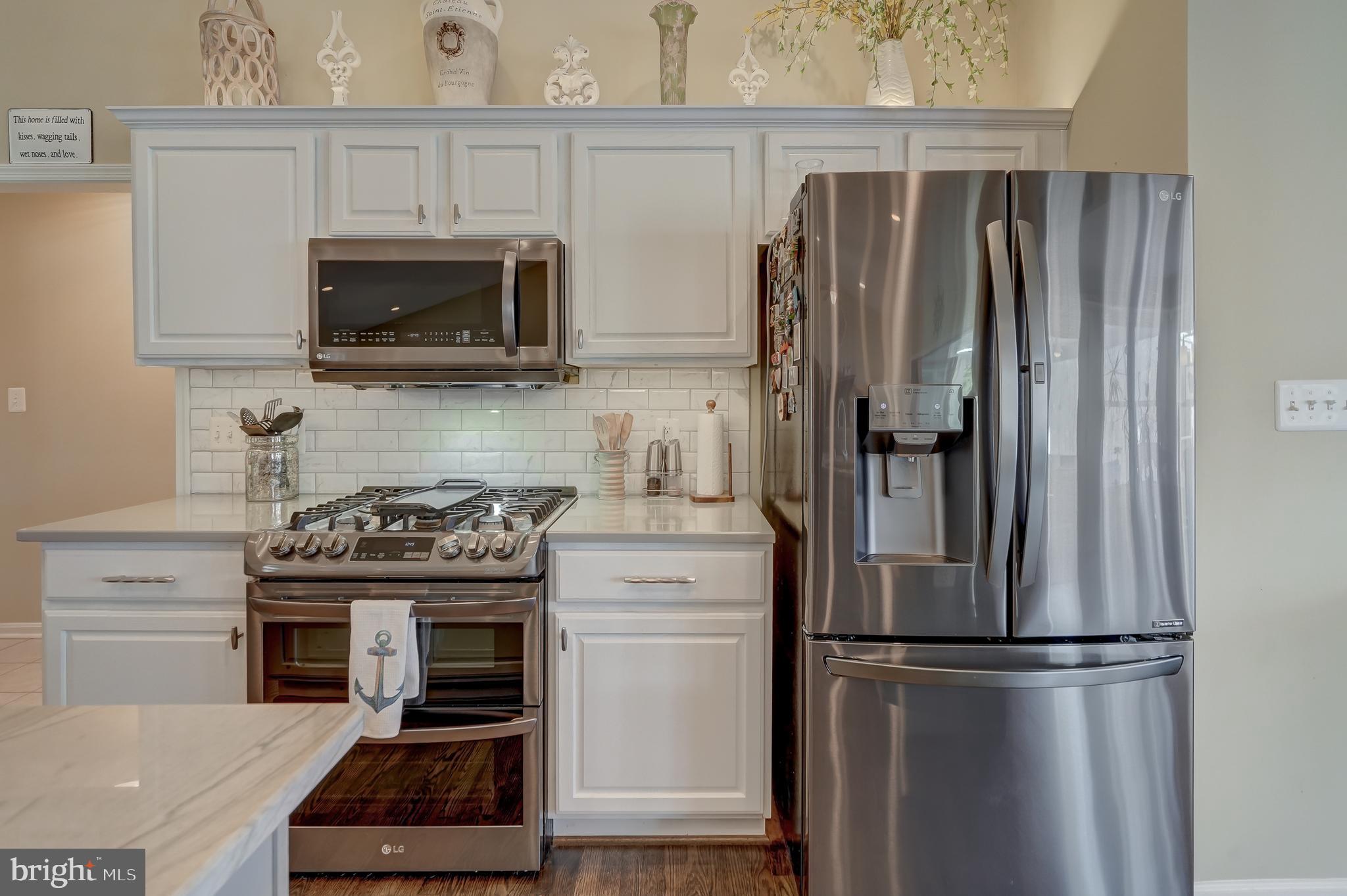 FRESHWATER ESTATES - Residential