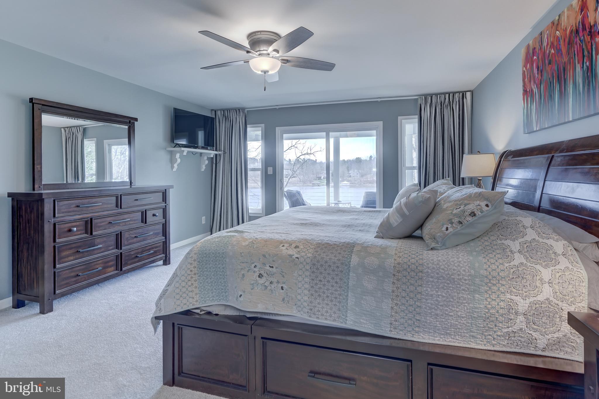 FRESHWATER ESTATES - Residential