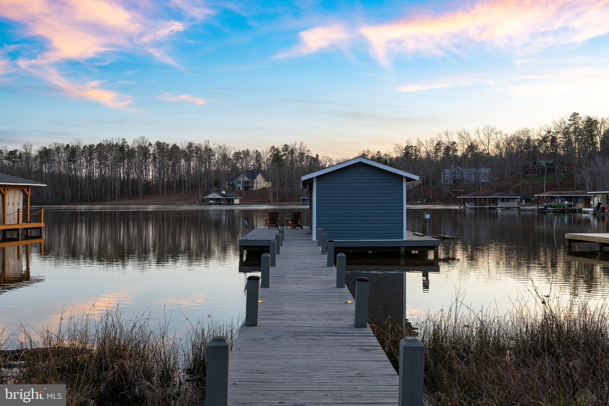 FRESHWATER ESTATES - Residential