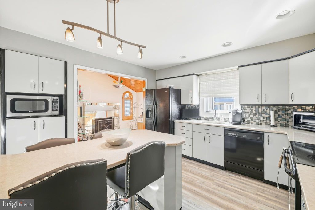 Photo of 1265 Barclay Crescent, YARDLEY, PA 19067 (MLS # PABU2107350)