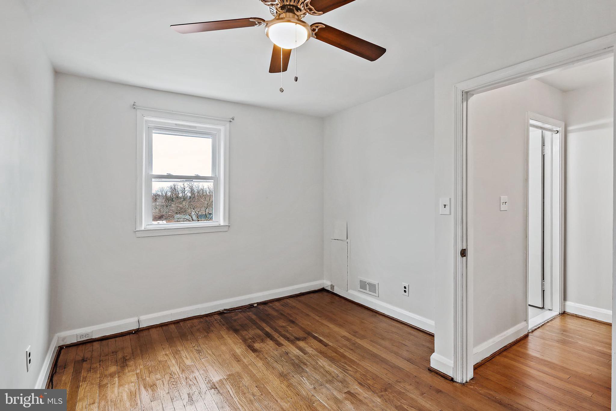 MEDFIELD - Residential