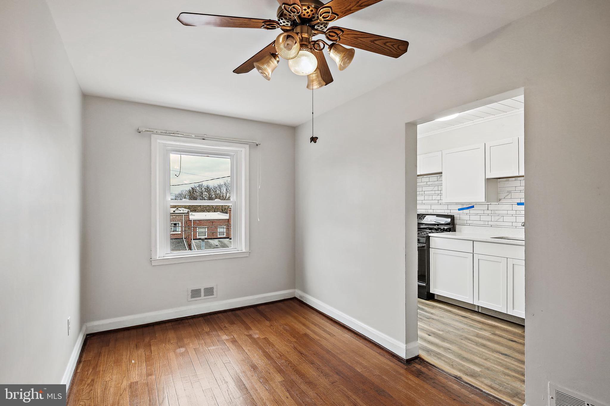 MEDFIELD - Residential