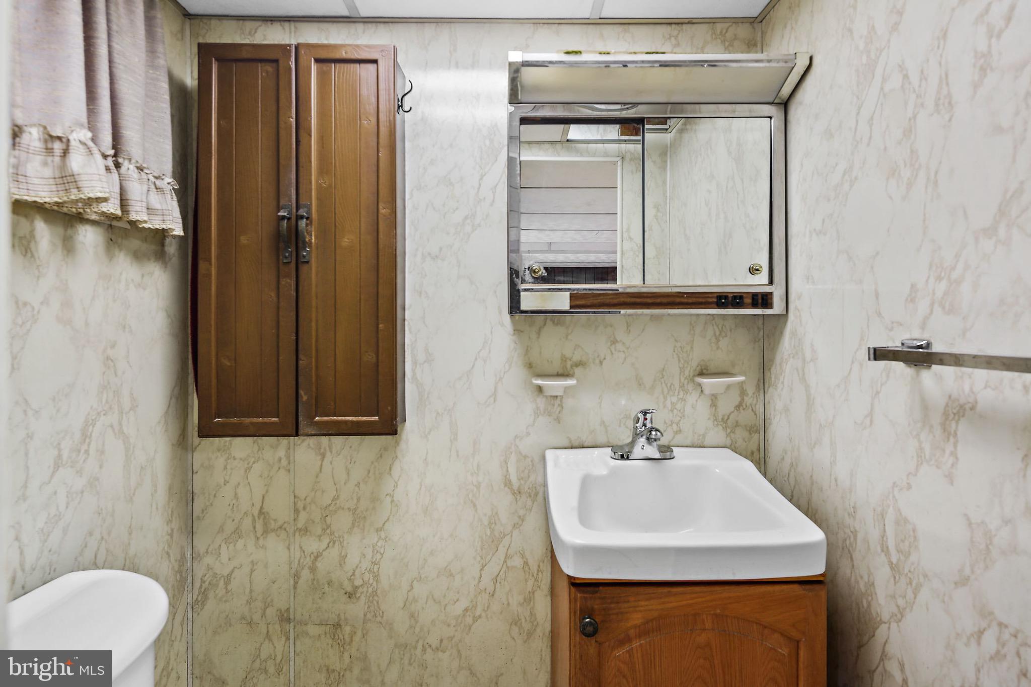 MEDFIELD - Residential