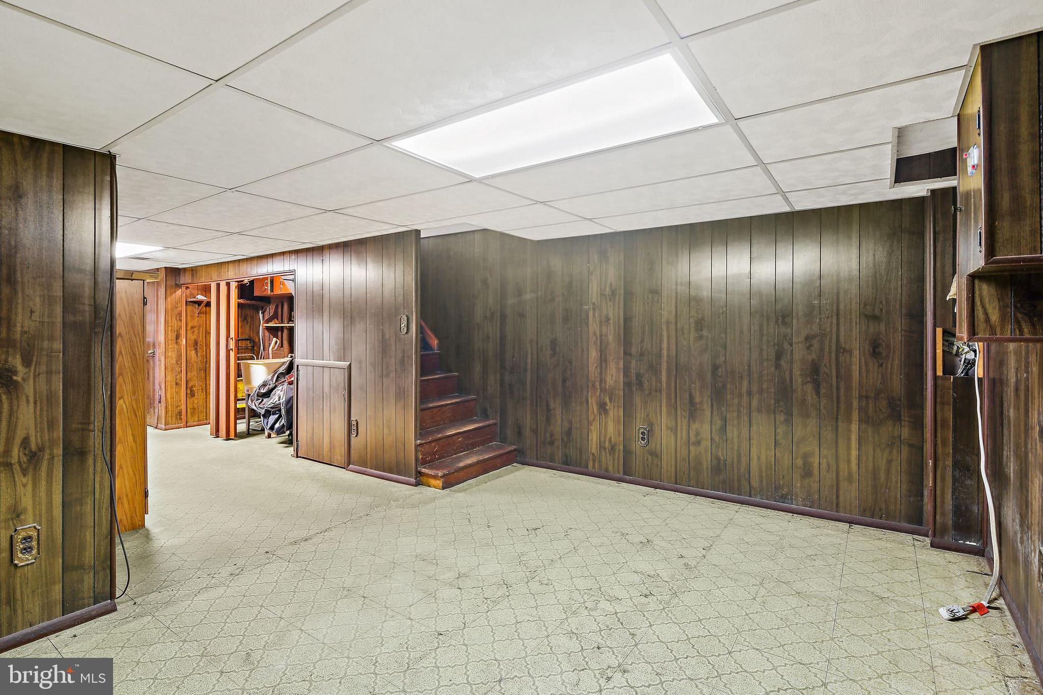 MEDFIELD - Residential