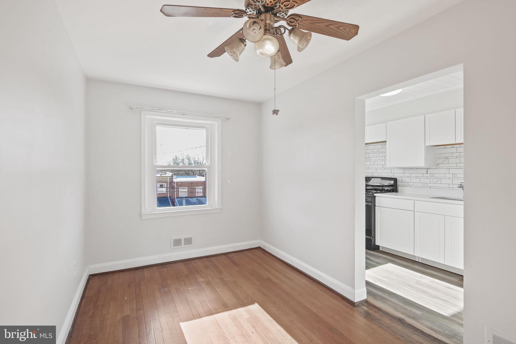 MEDFIELD - Residential