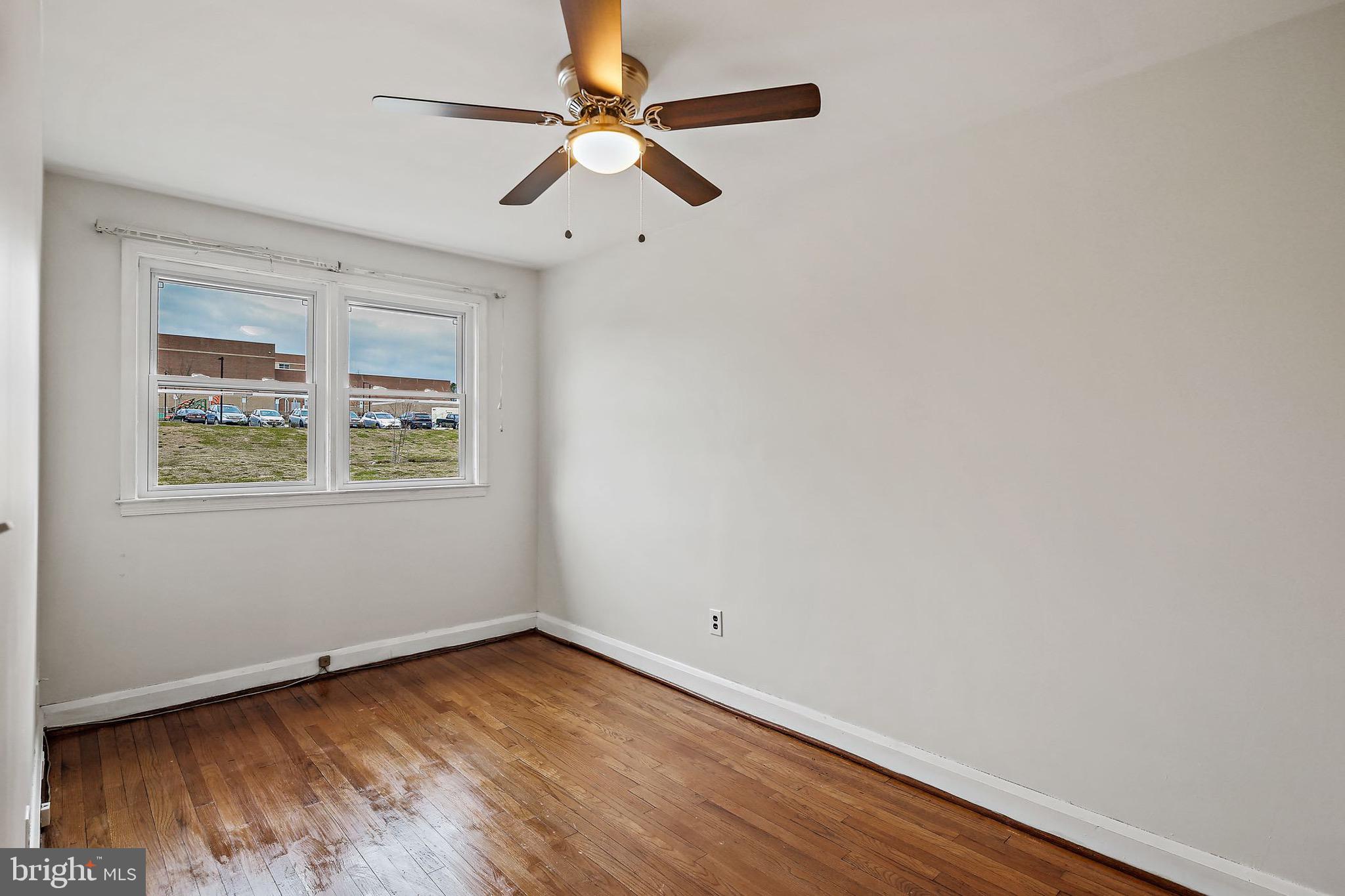 MEDFIELD - Residential