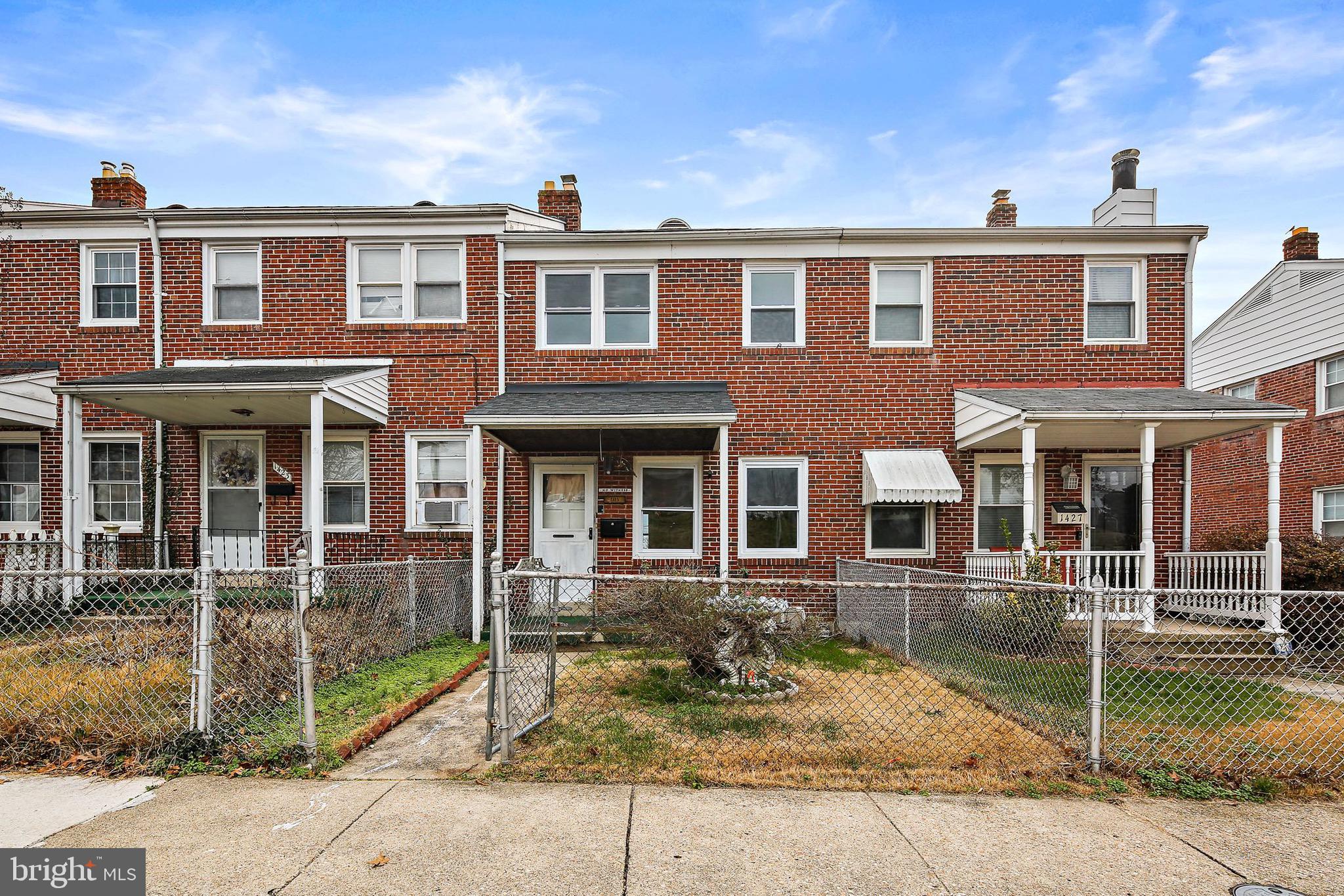 MEDFIELD - Residential