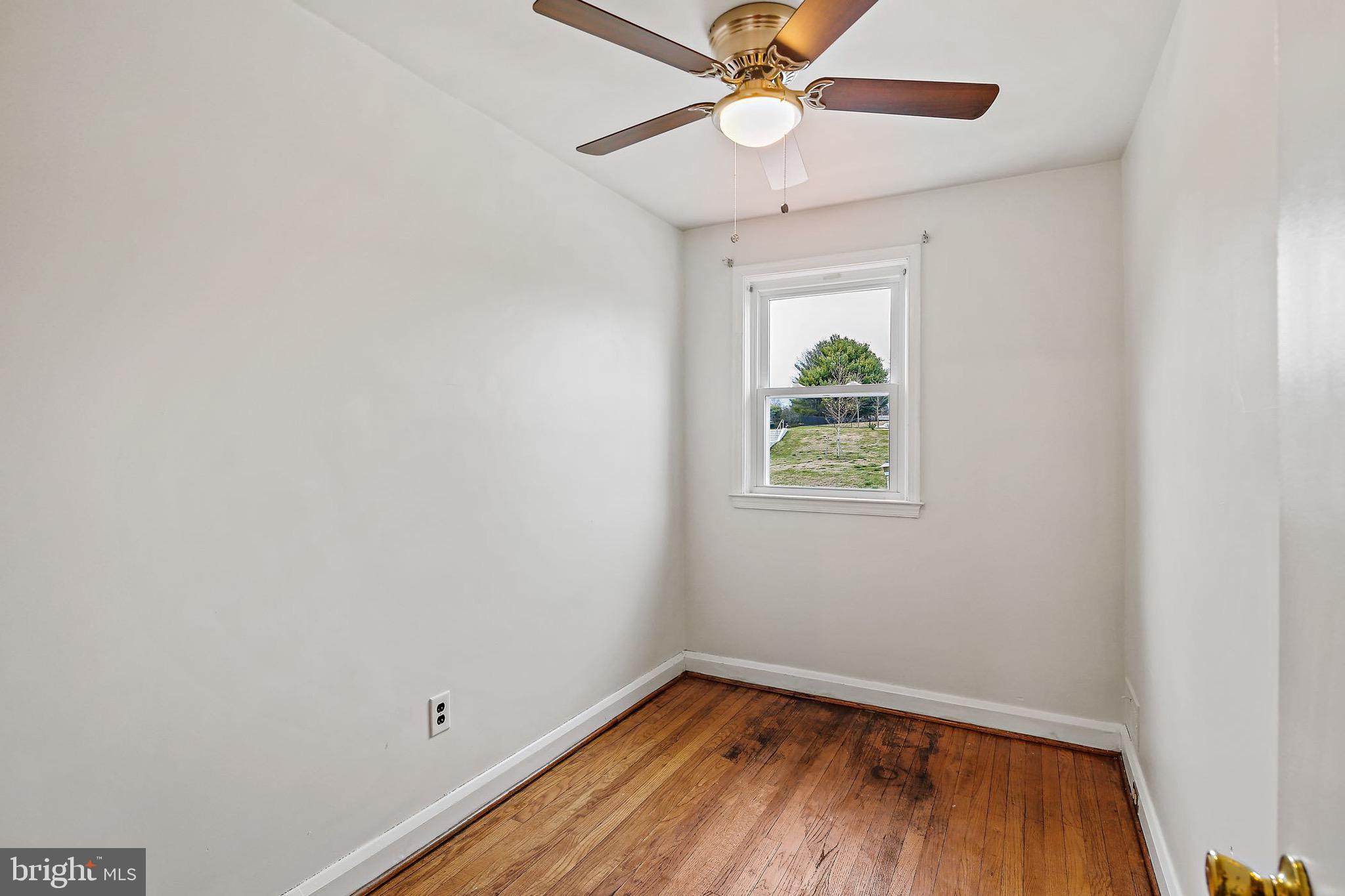 MEDFIELD - Residential