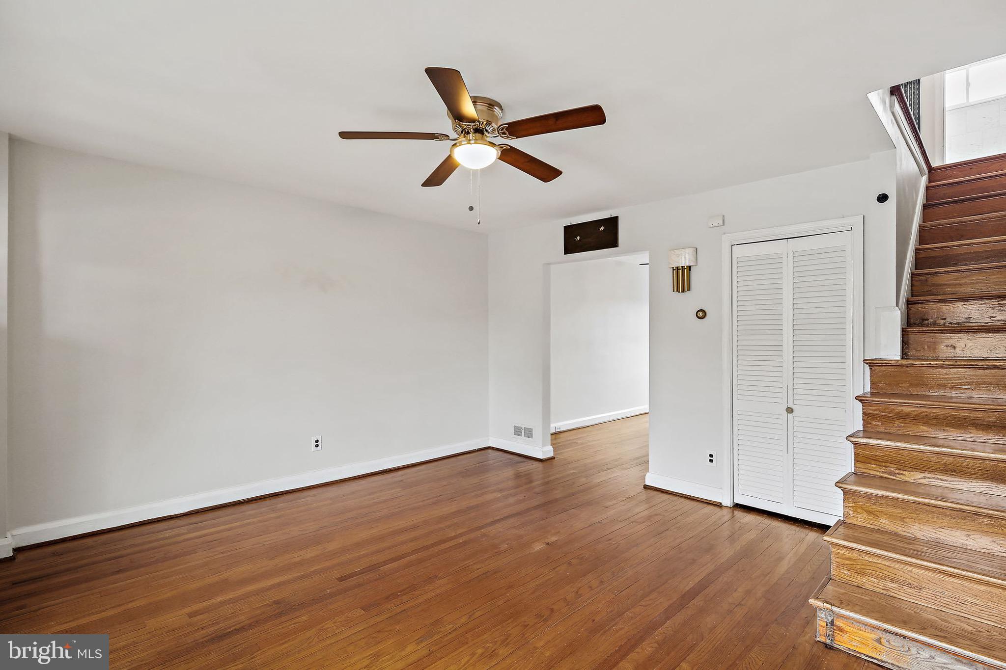 MEDFIELD - Residential