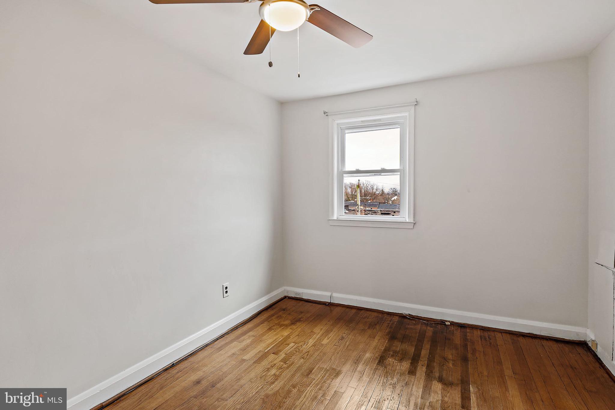 MEDFIELD - Residential