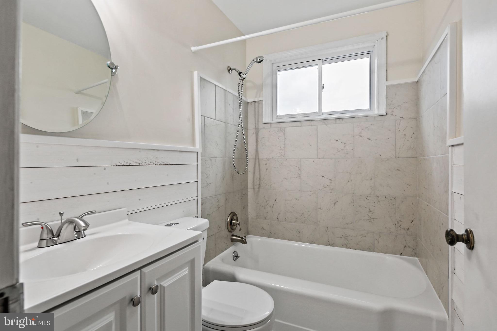 MEDFIELD - Residential