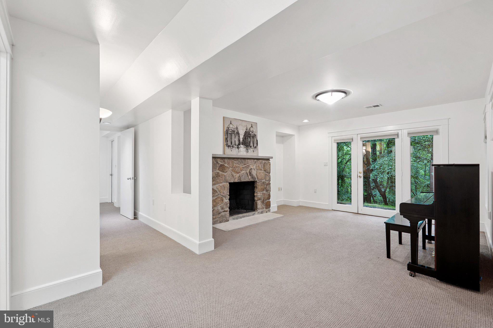 BRYARTON - Residential