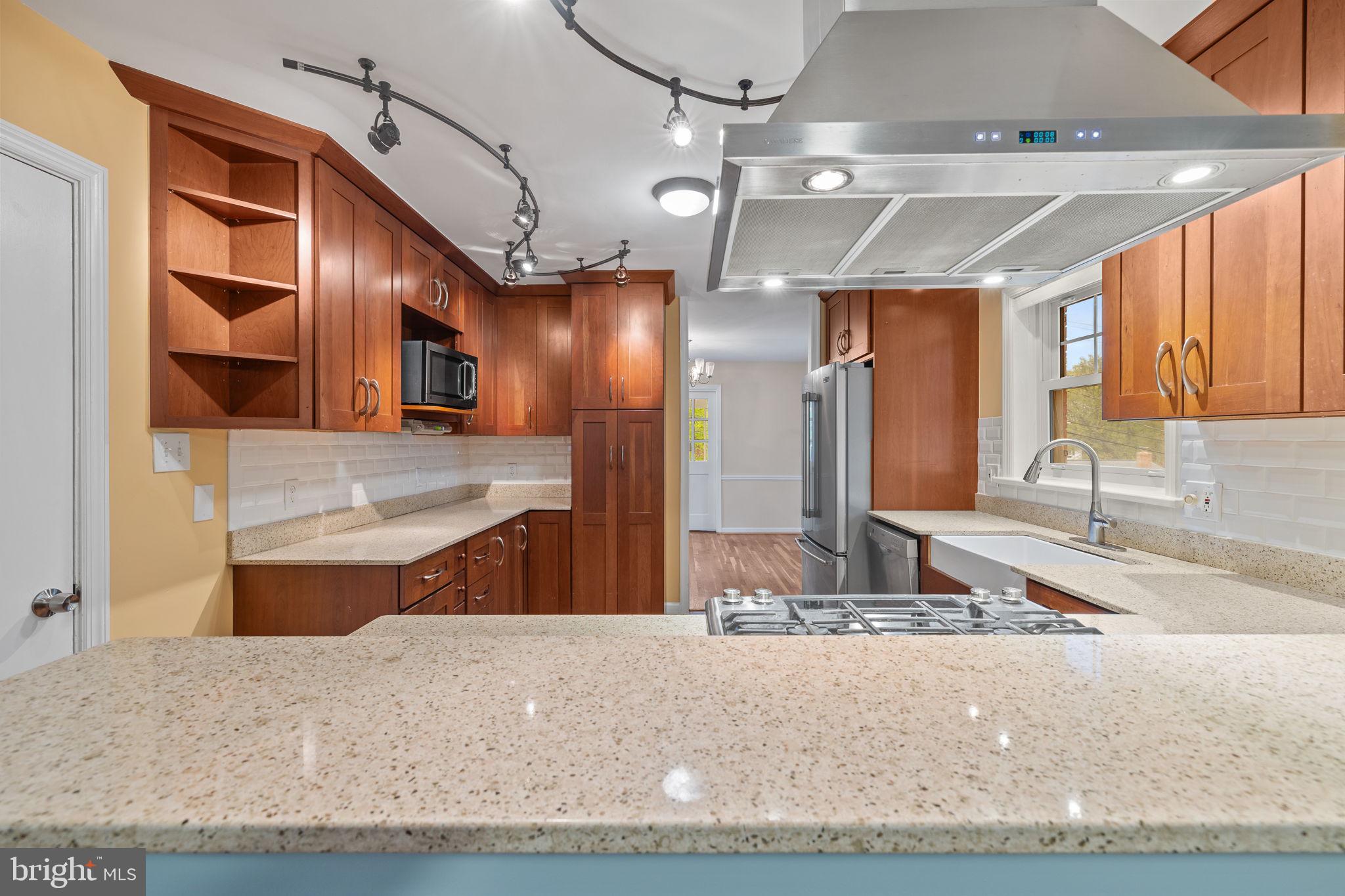 ANNANDALE WOODS - Residential