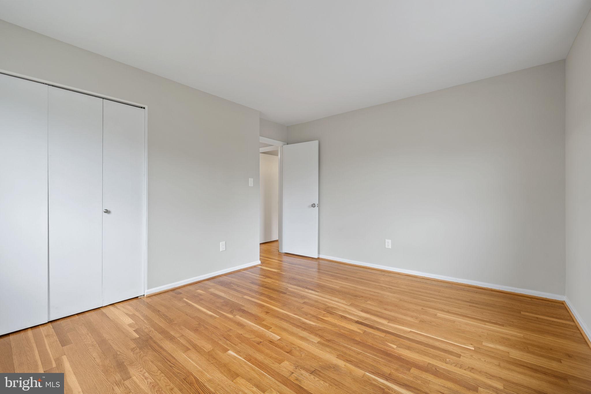 ANNANDALE WOODS - Residential