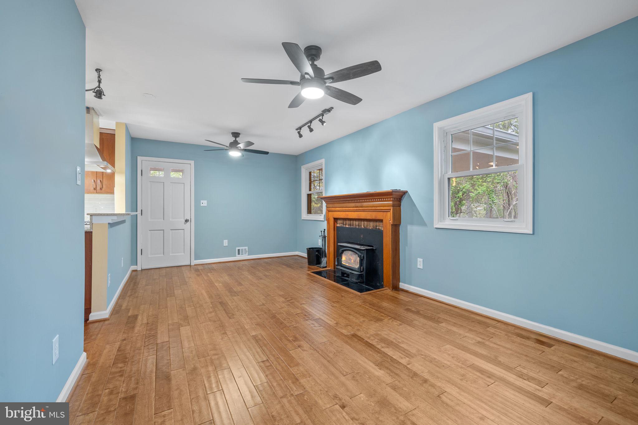 ANNANDALE WOODS - Residential