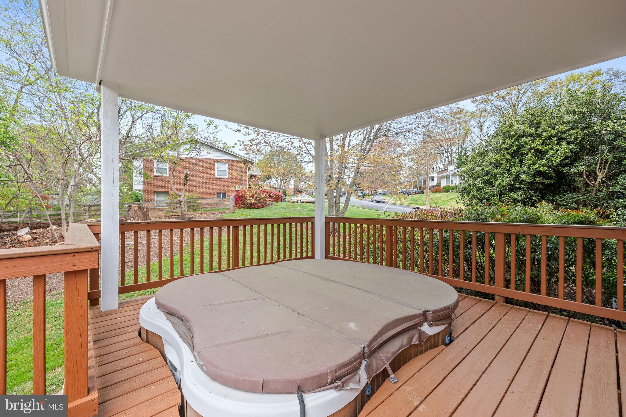 ANNANDALE WOODS - Residential