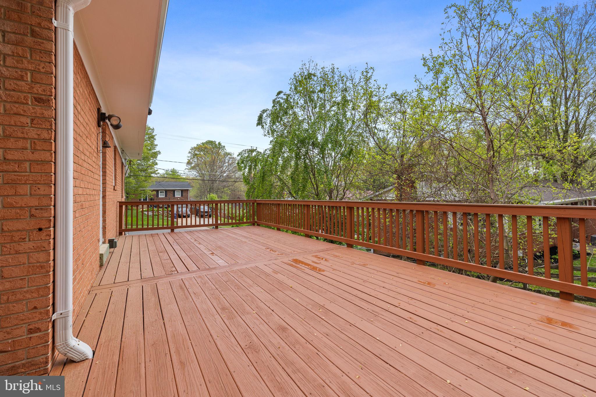 ANNANDALE WOODS - Residential