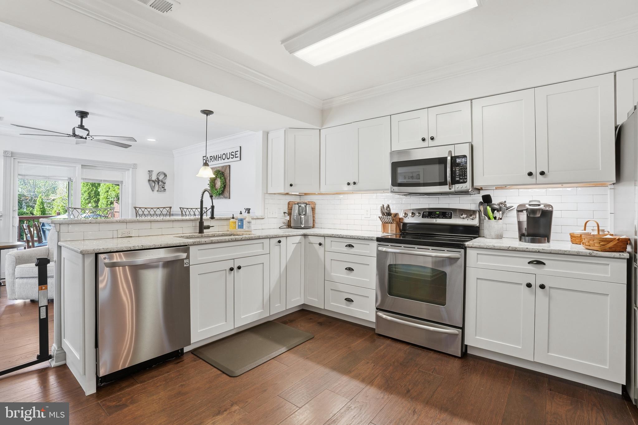 PEAR TREE VIL - Residential