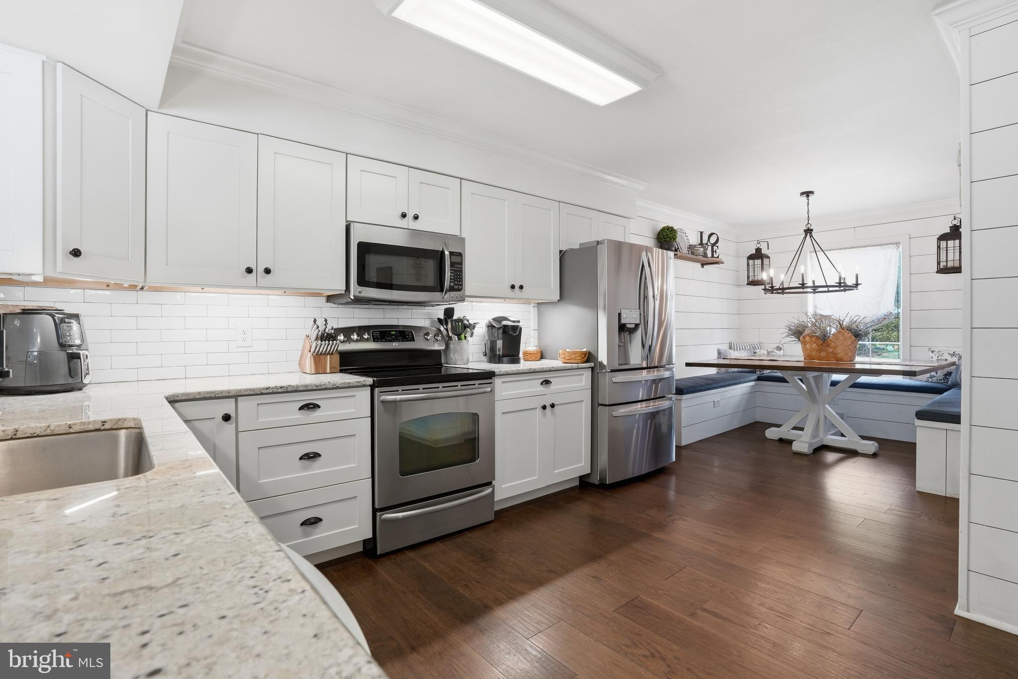 PEAR TREE VIL - Residential