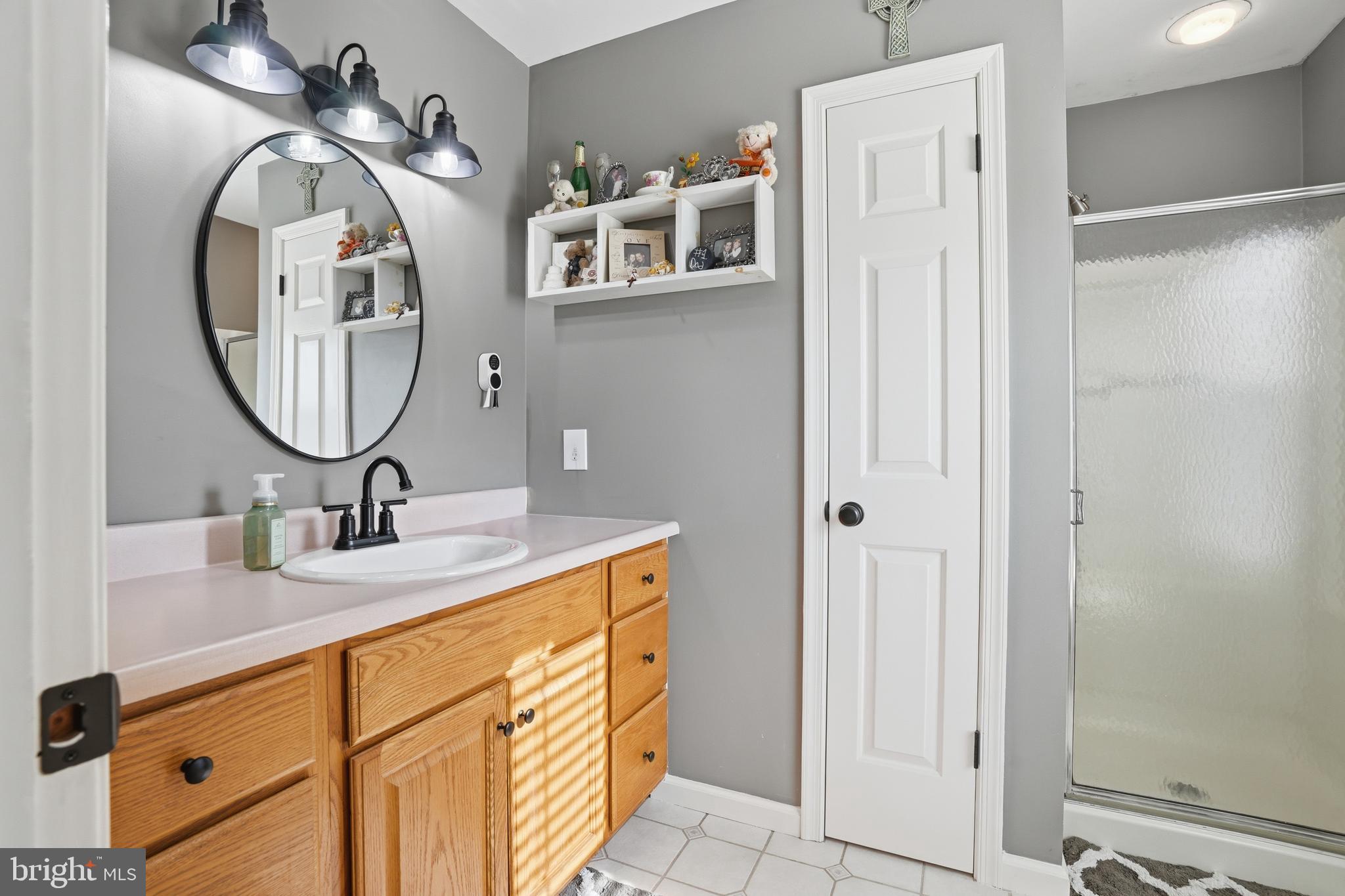 PEAR TREE VIL - Residential