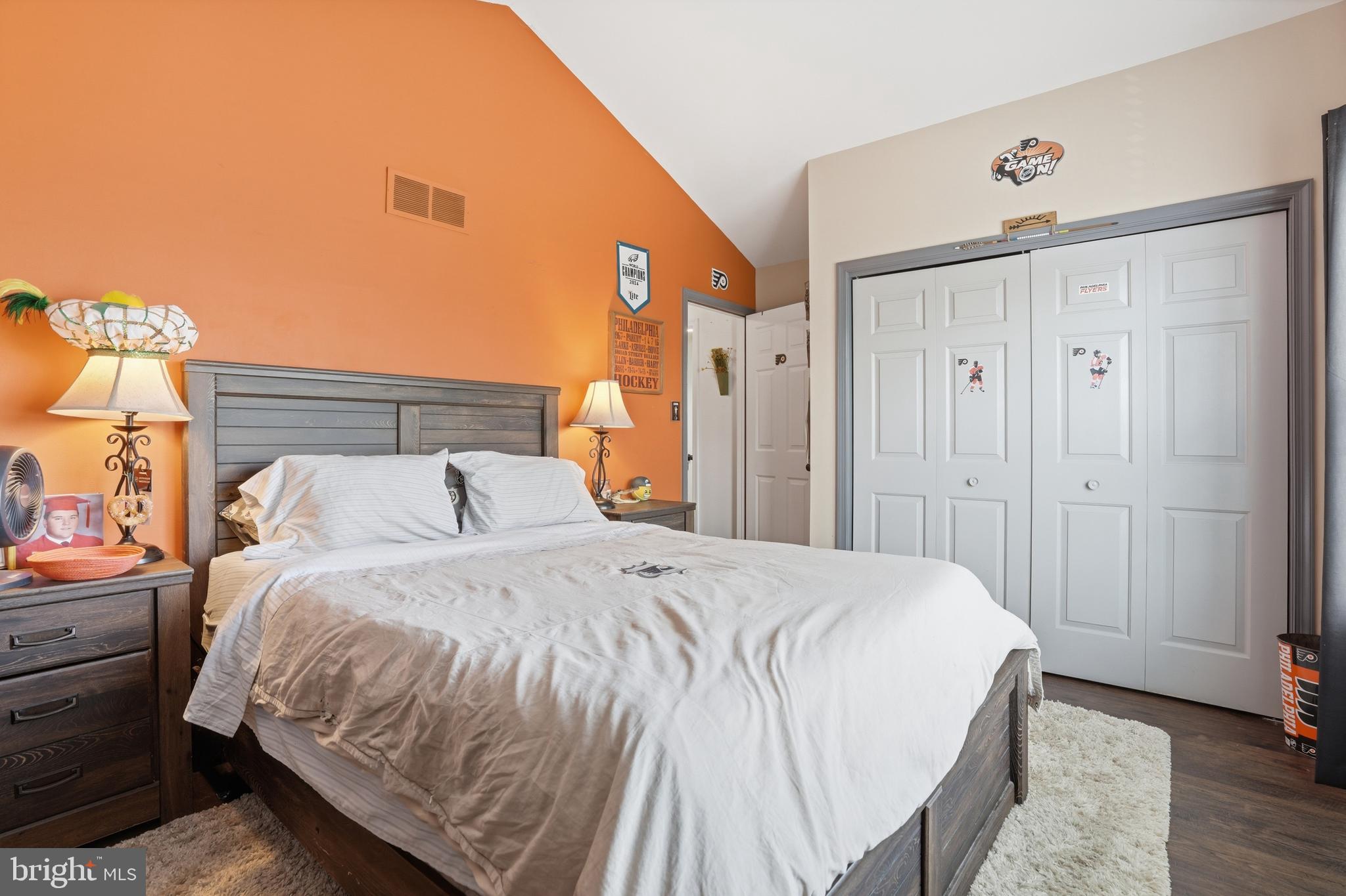 PEAR TREE VIL - Residential
