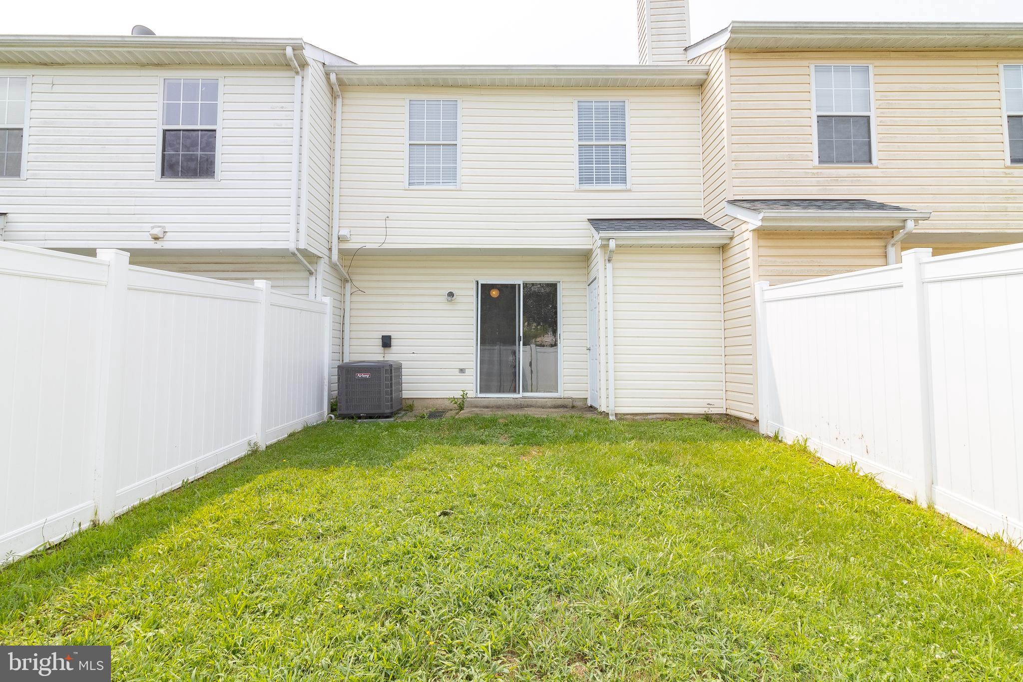 LAUREL GLEN - Residential Lease