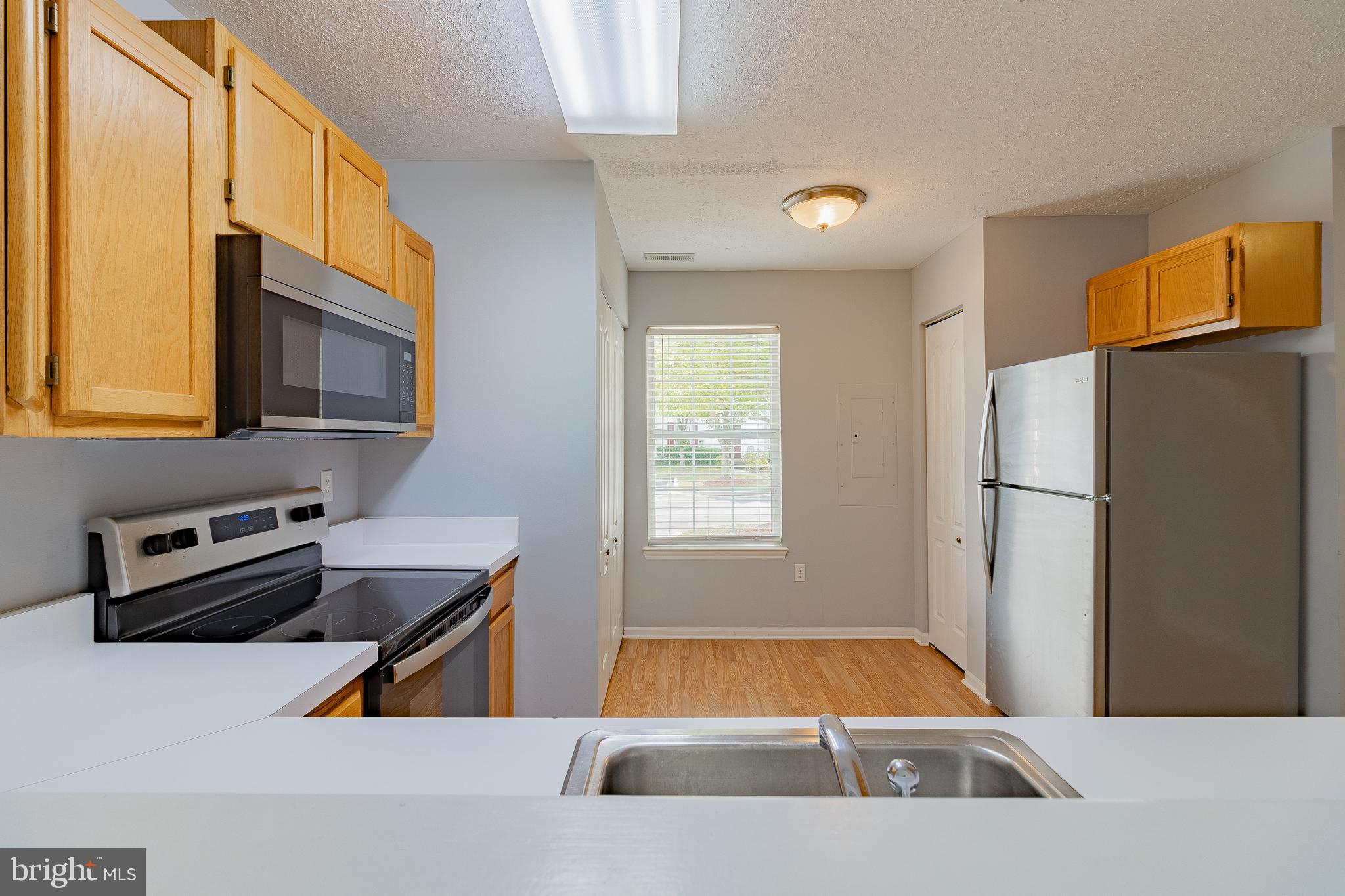 LAUREL GLEN - Residential Lease