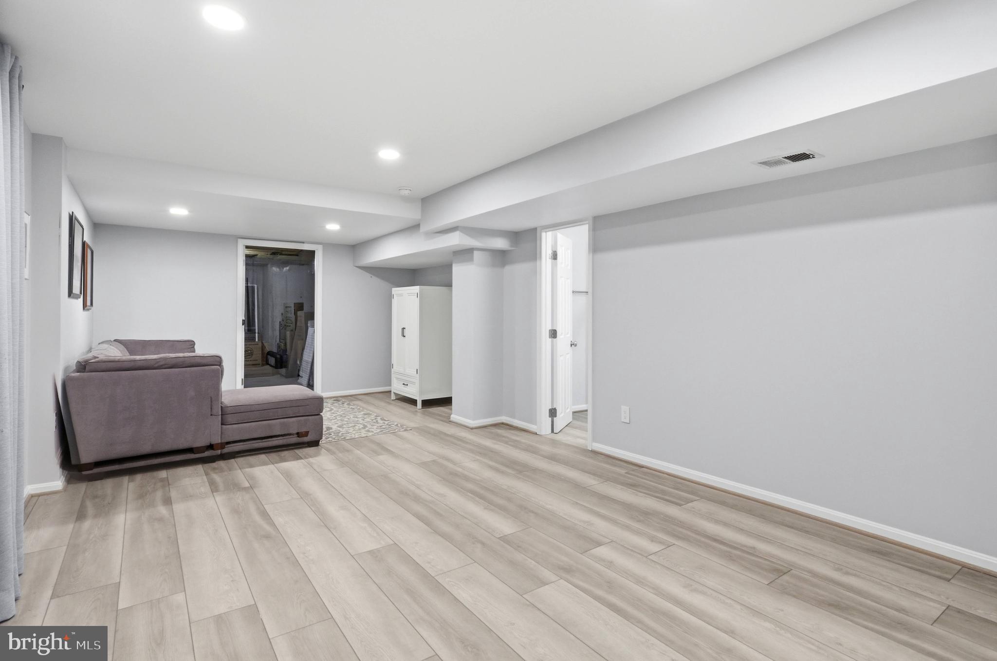 WRIGHTS OVERLOOK - Residential