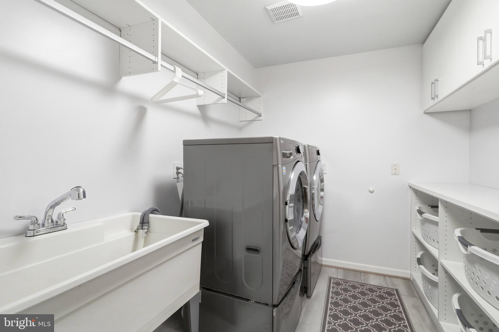 WRIGHTS OVERLOOK - Residential