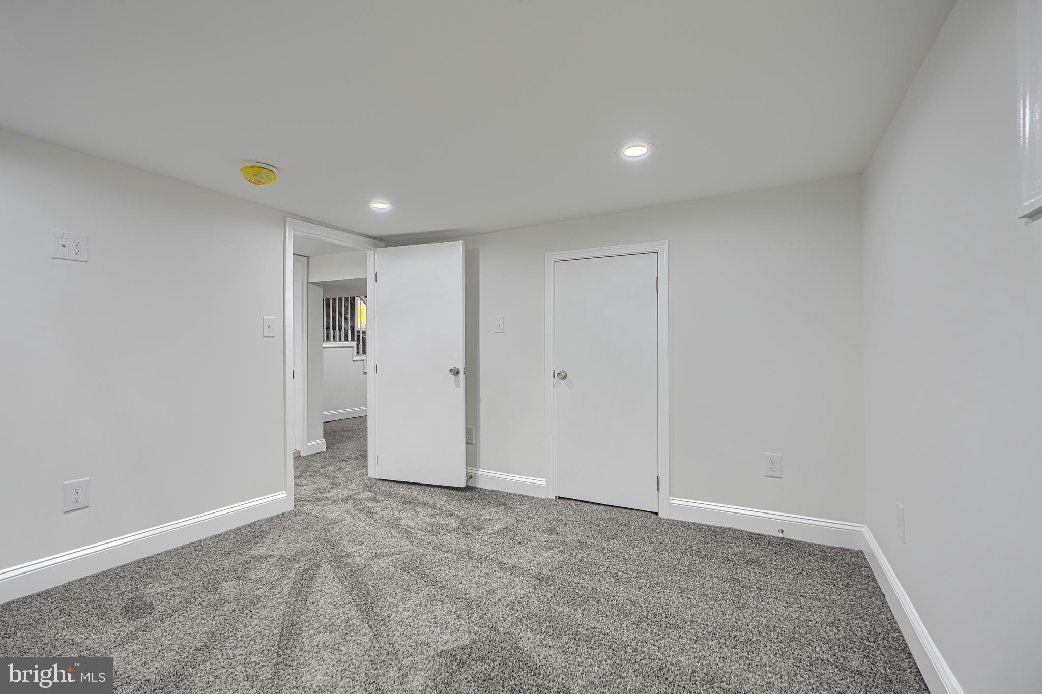 WEST FOREST PARK - Residential