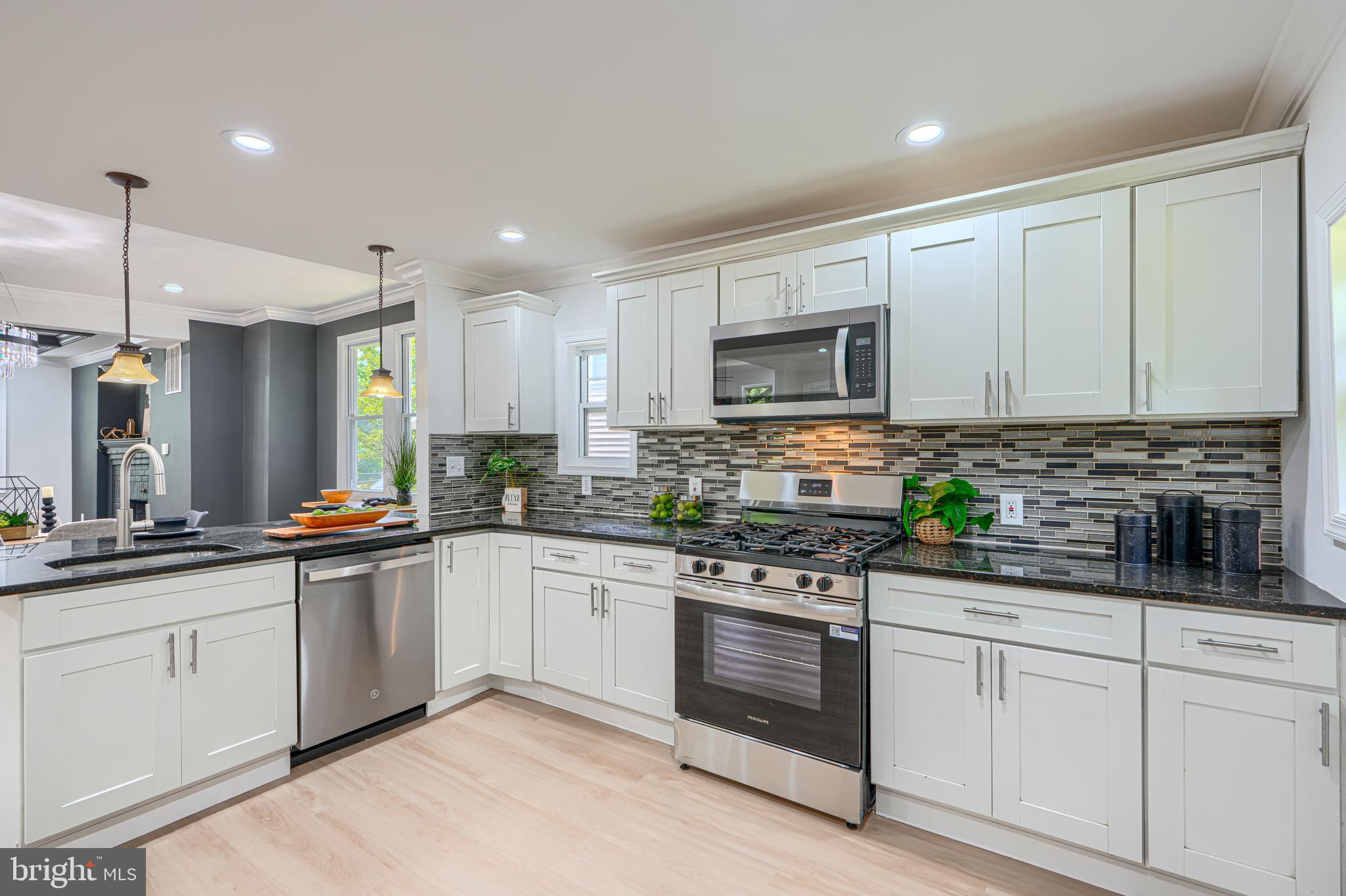 WEST FOREST PARK - Residential