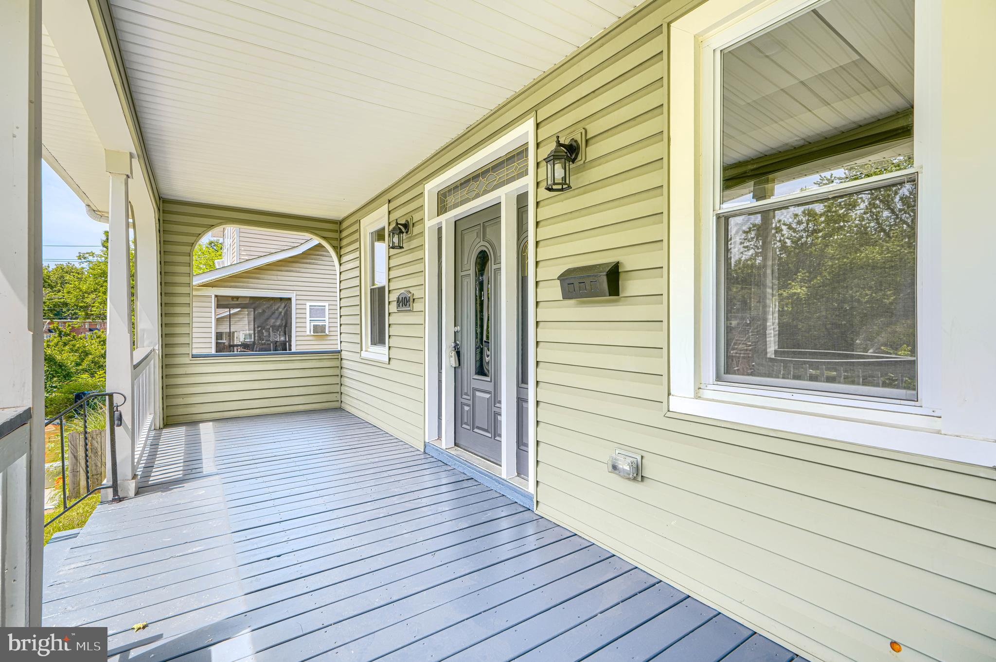 WEST FOREST PARK - Residential