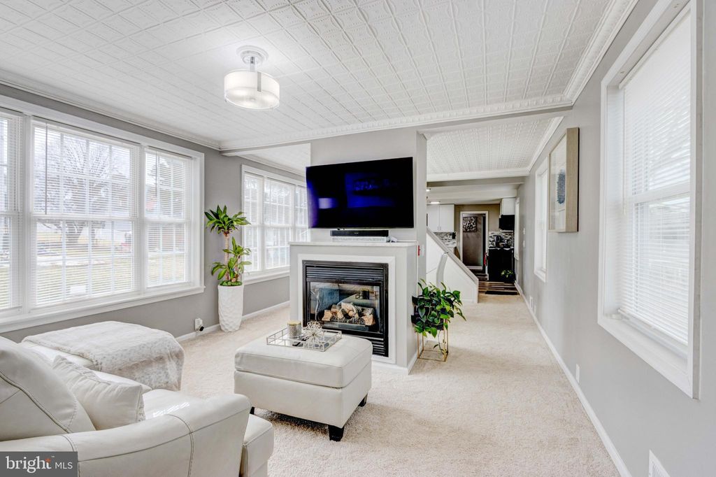 listing image 0