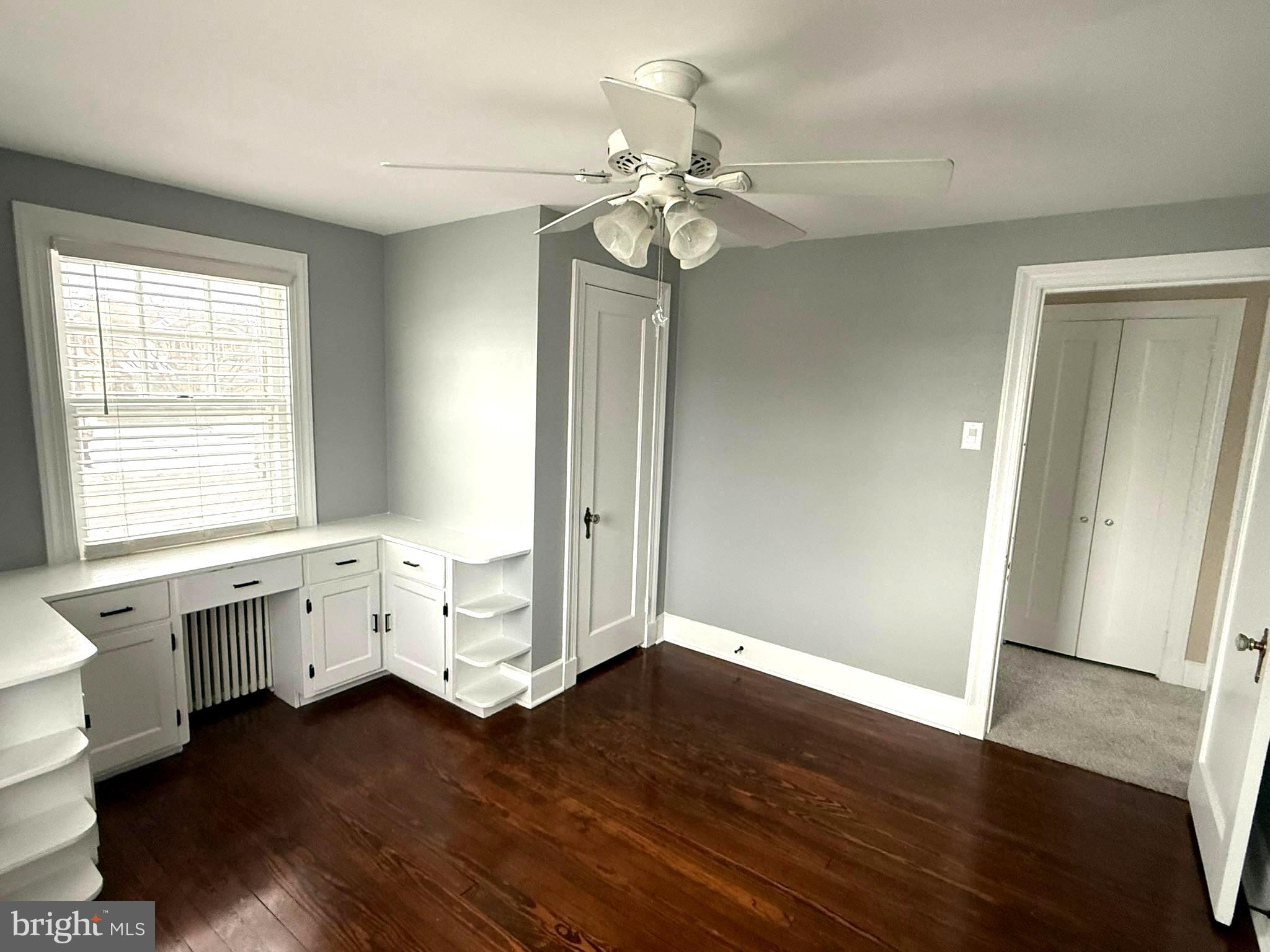 LANSDALE - Residential