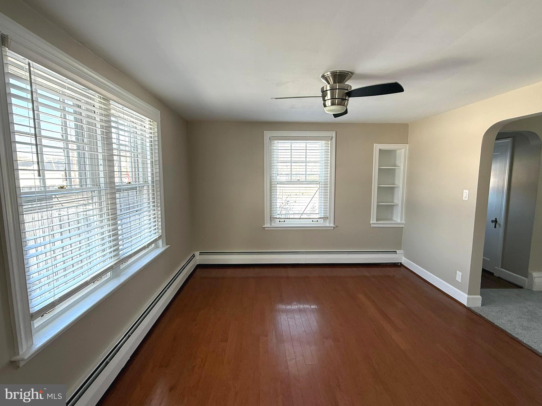 LANSDALE - Residential