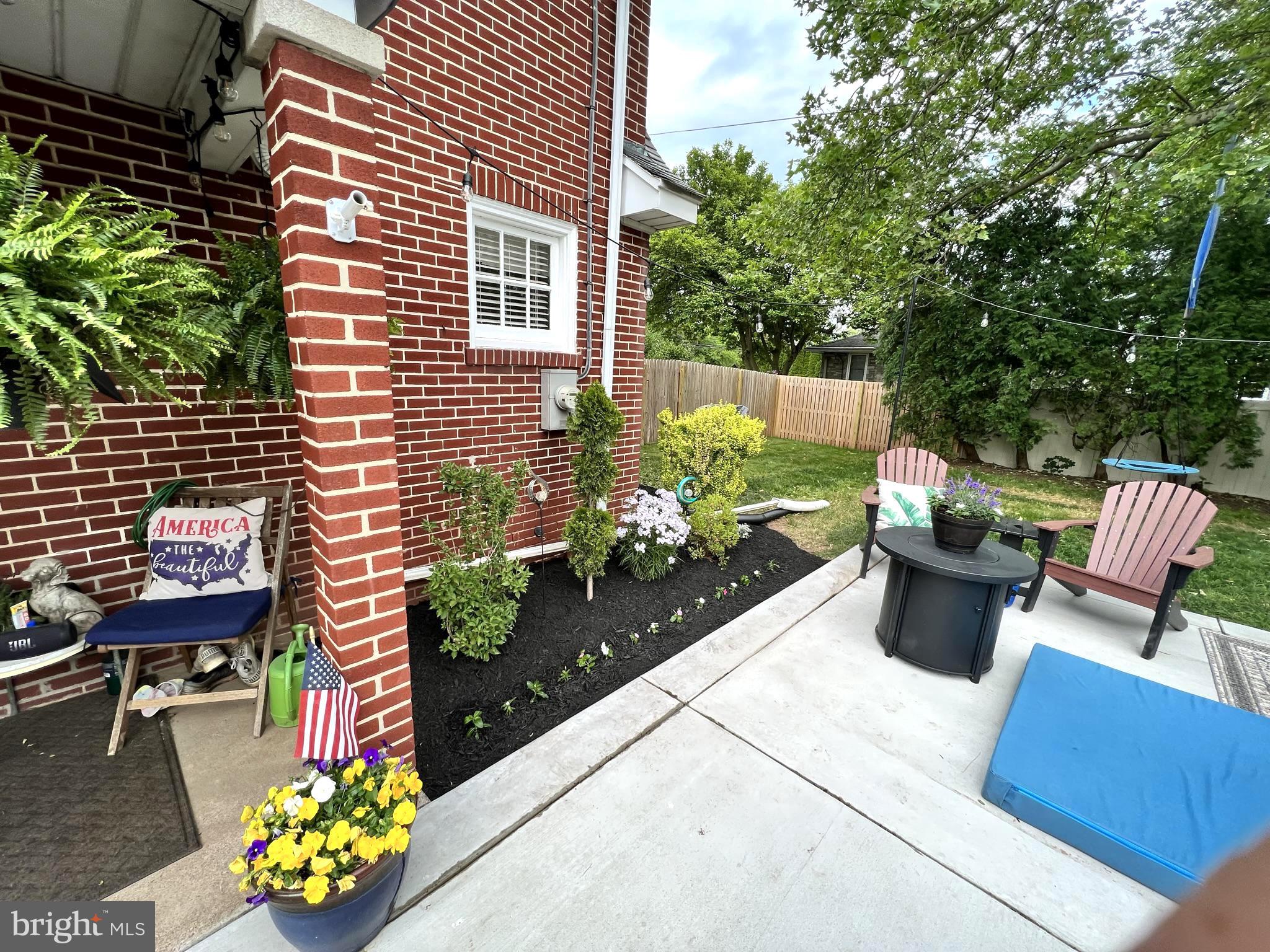 LANSDALE - Residential