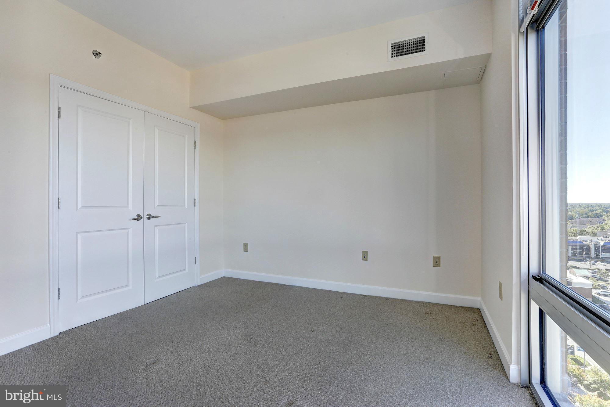 MIDTOWN BETHESDA NORTH - Residential