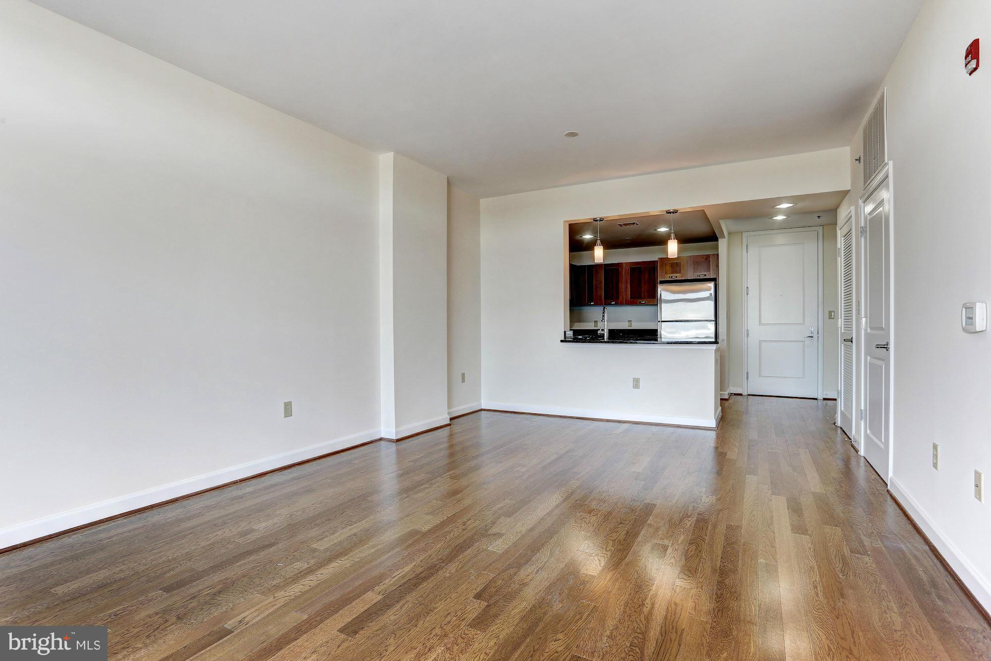 MIDTOWN BETHESDA NORTH - Residential