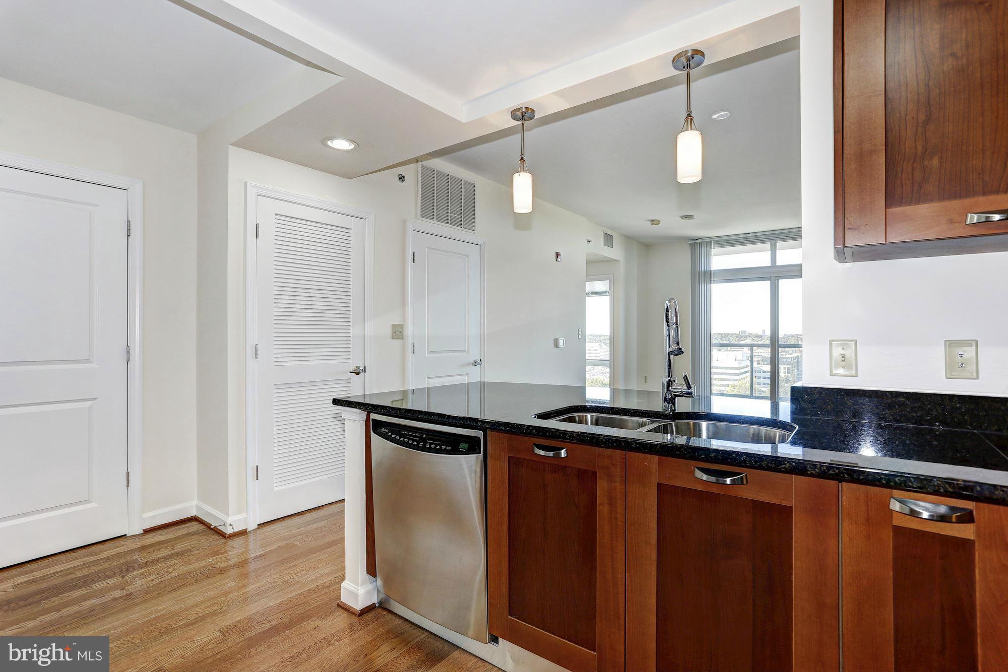 MIDTOWN BETHESDA NORTH - Residential