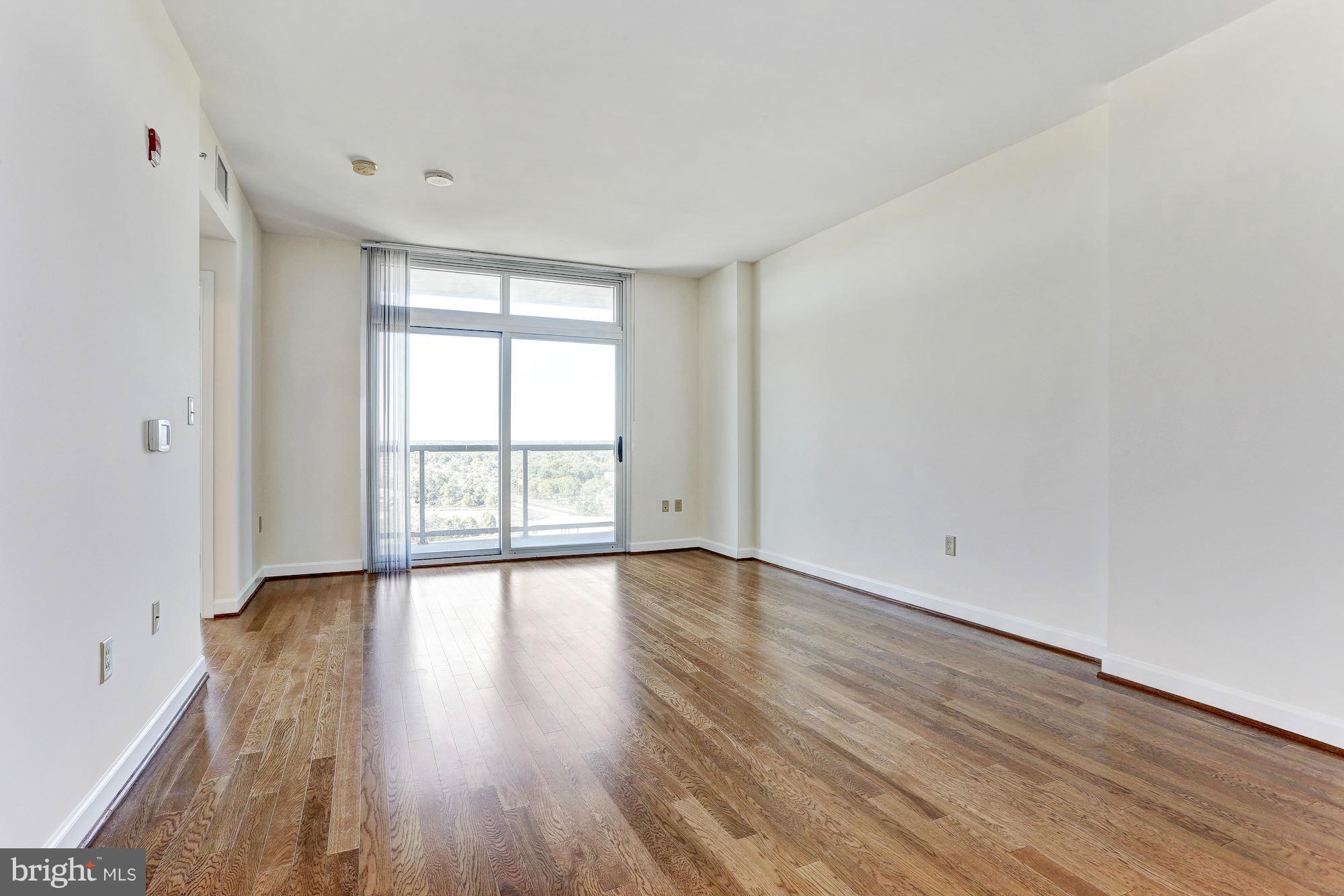 MIDTOWN BETHESDA NORTH - Residential